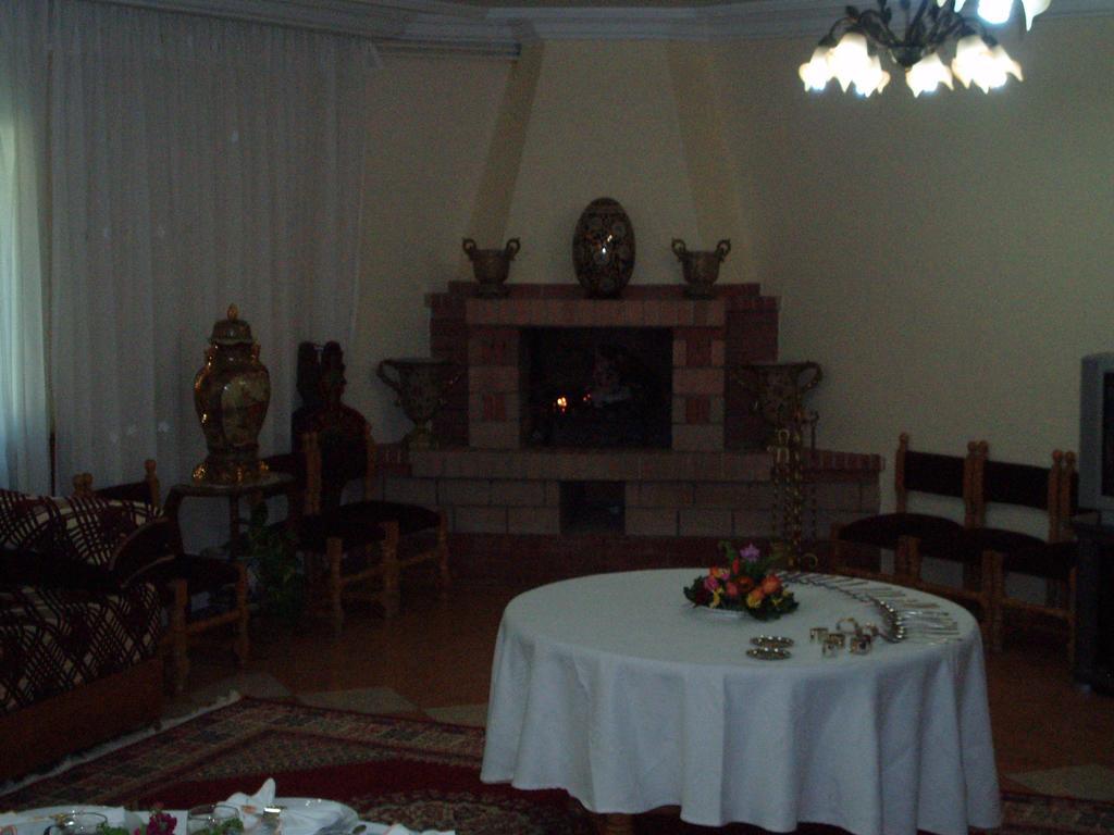 Hotel Relais Ras El Maa Ifrane  Eksteriør bilde